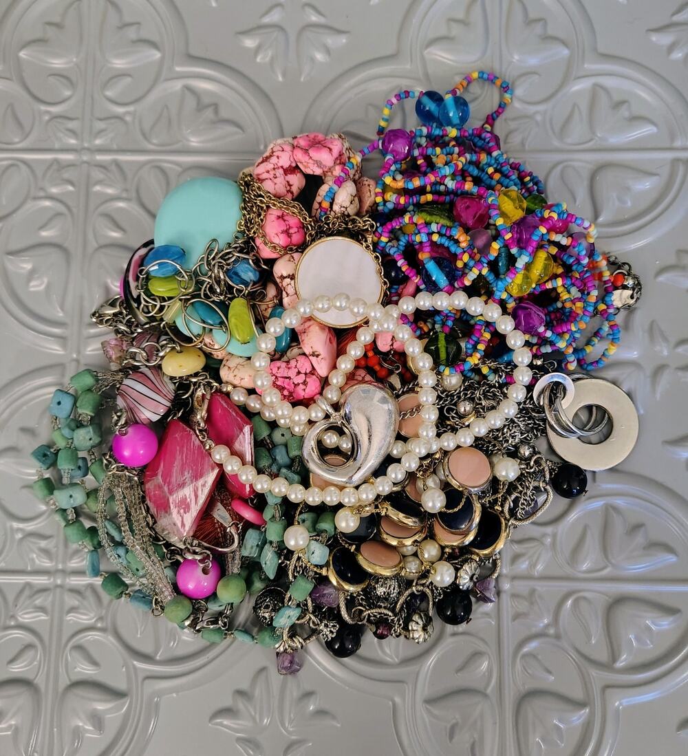 LOT OF NEW AND PRE-OWNED ASSORTED NECKLACES - ONE FULL POUND!